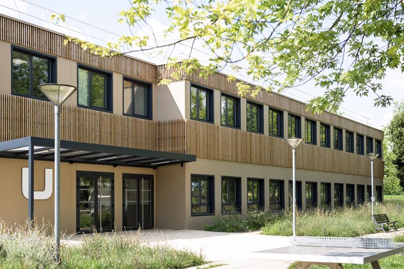 BATIMENT D'ENSEIGNEMENT UNIVERSITAIRE A VILLETANEUSE