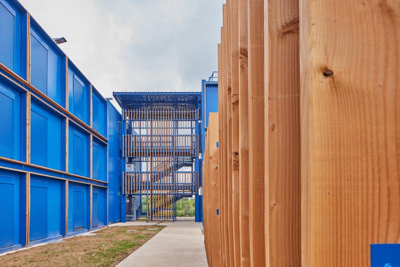 CENTRE D'HEBERGEMENT D'URGENCE "ILOT BLEU"